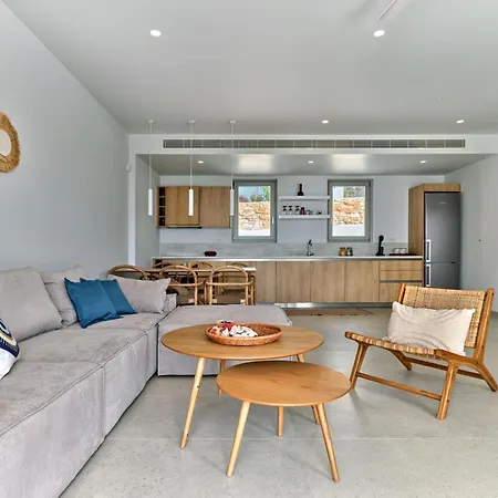 Вилла Nala With Sea Views And Private Pool